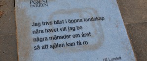 12 nye værker i flisebelægningen i gågaden