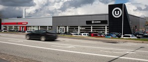 Bilkoncern kaster sig ind i valgkamp