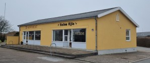 Efter 50 år bag saksen: Salon Ejla lukker – Ny frisør søges til at overtage salonen