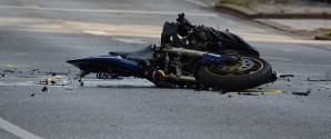 Mange motorcyklister vrider gashåndtaget for hårdt