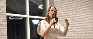 Glade gæster nød besøg af Amalie Dollerup og Carl Ulrik Munk-Andersen