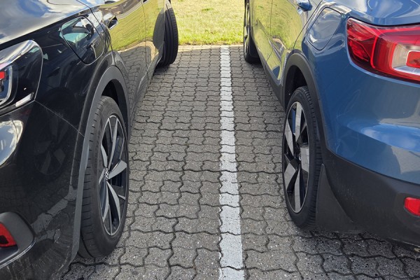 Nu kan du slippe for ”skjult” gebyr, når du parkerer bilen