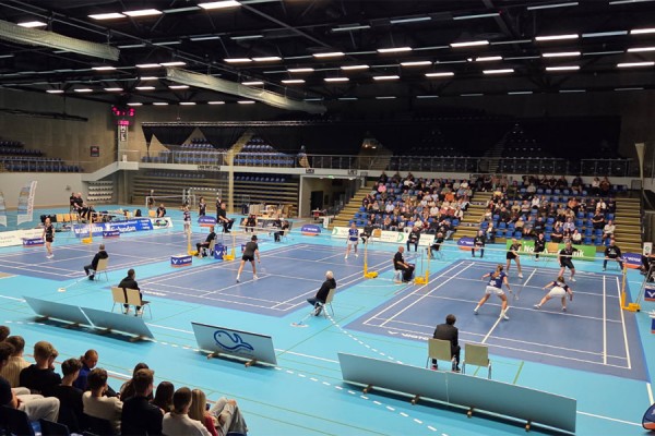 VEB flyvende fra start i Badmintonligaen: Vinder 8-1 over Odense