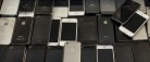 Danskerne gemmer stadig tusindvis af iPhones i skuffen …