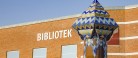 Højtlæsning og håndarbejde på biblioteket
