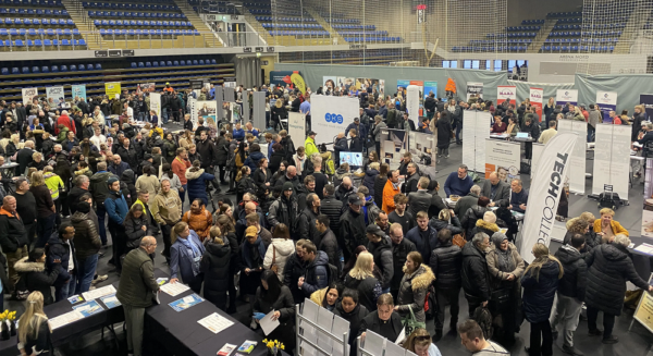 Lokale virksomheder leder efter nye medarbejdere til Jobmesse i Frederikshavn Lokale virksomheder leder efter nye medarbejdere til Jobmesse i Frederikshavn